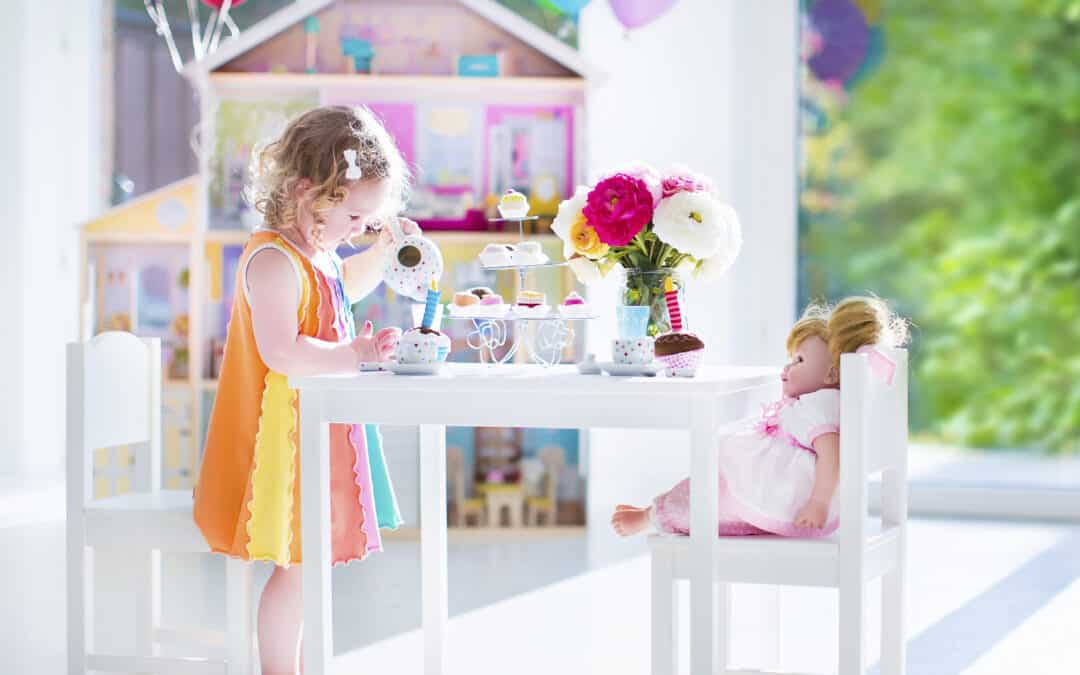 What You Need For a Great Dollhouse